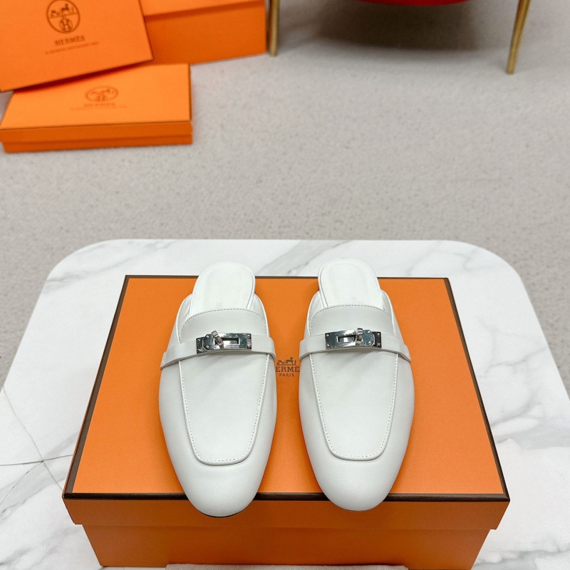 H**mes slippers